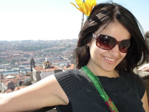 Smiling Pakistani Girl Wallpapers
