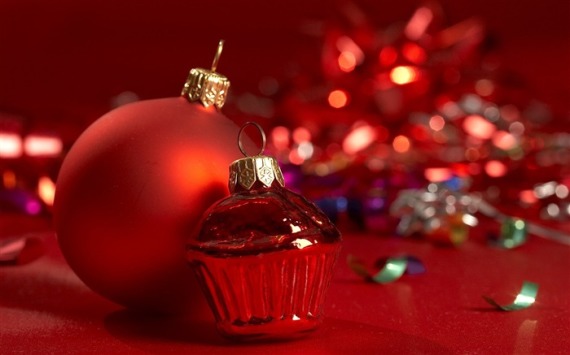 Christmas Tree Balls Pictures